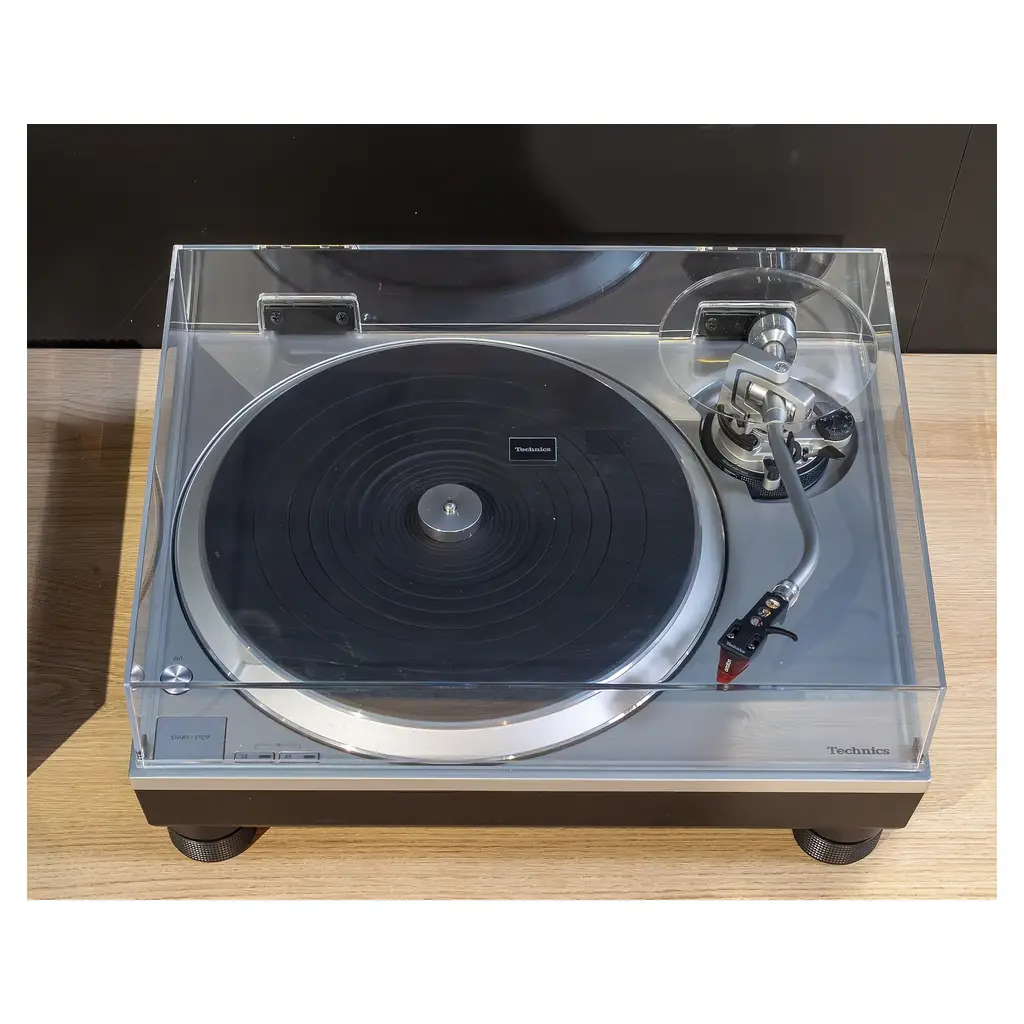 The Technics turntable