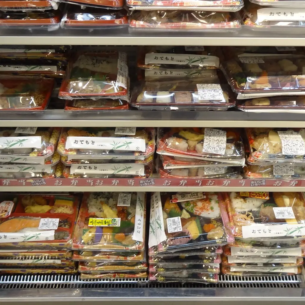Convenience-store dinners on a busy day